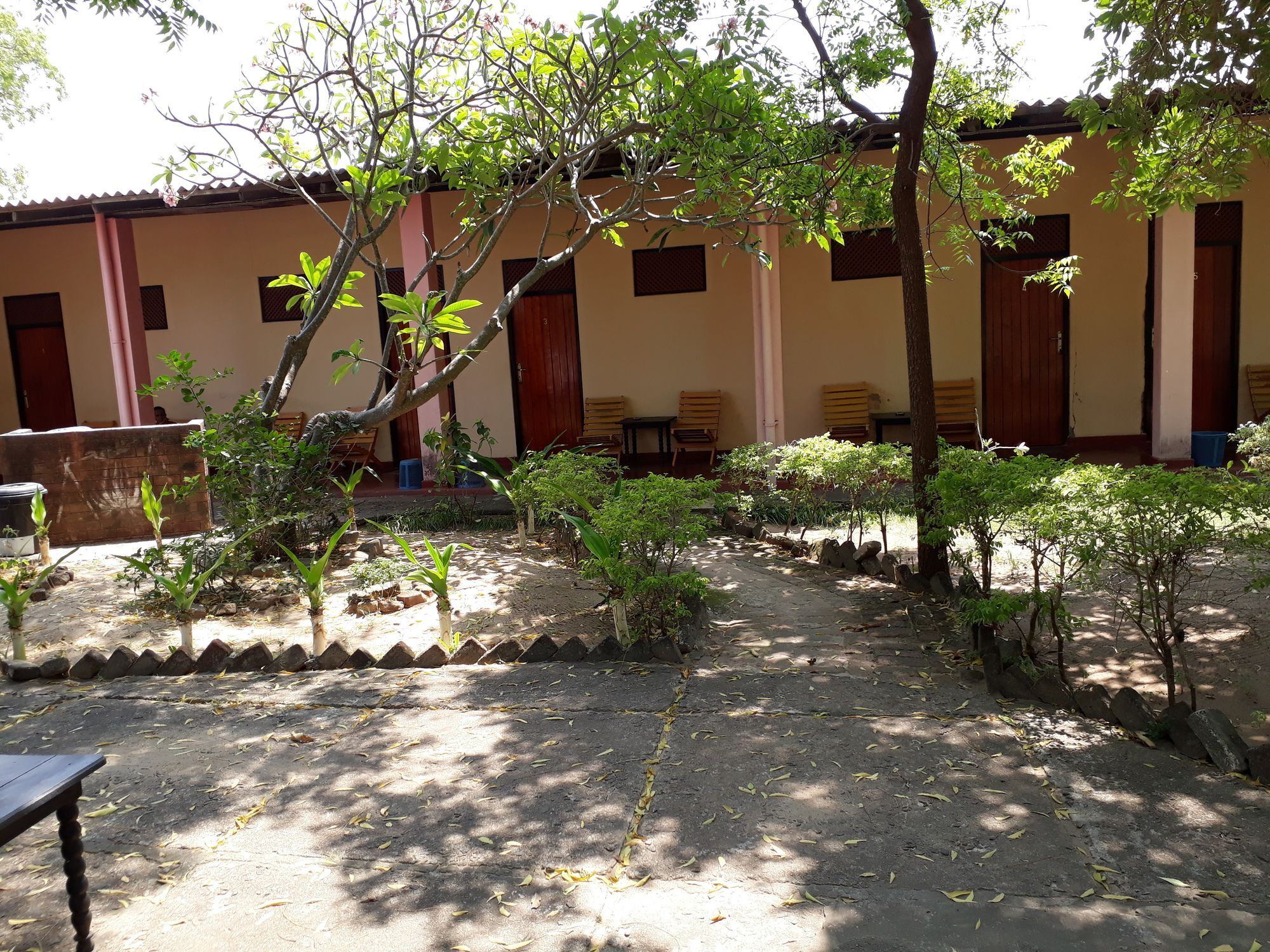 Shahira Hotel 尼拉瓦利 外观 照片